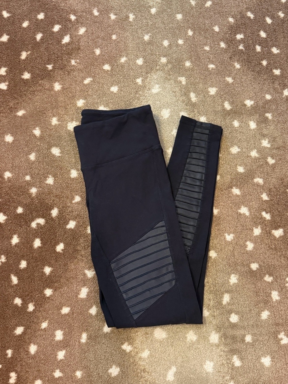 Alo Active Leggings with Textured Panels Size XS!